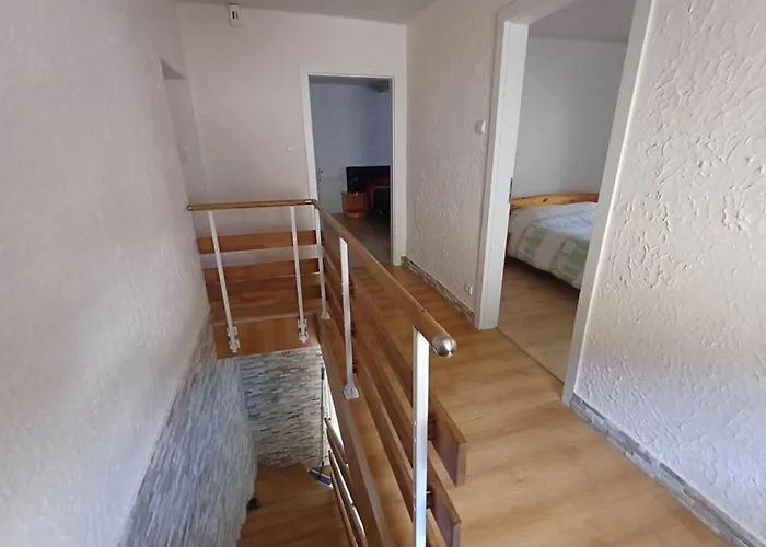 Kwe Vanie 4 Ou 5 Personnes * Busendorf